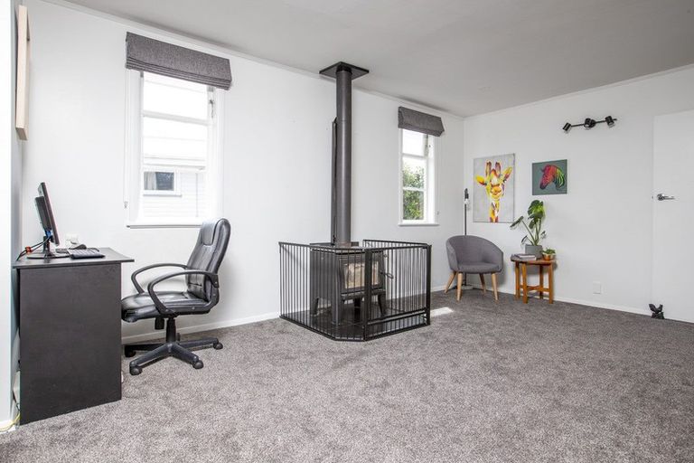 Photo of property in 5 Madden Place, Solway, Masterton, 5810