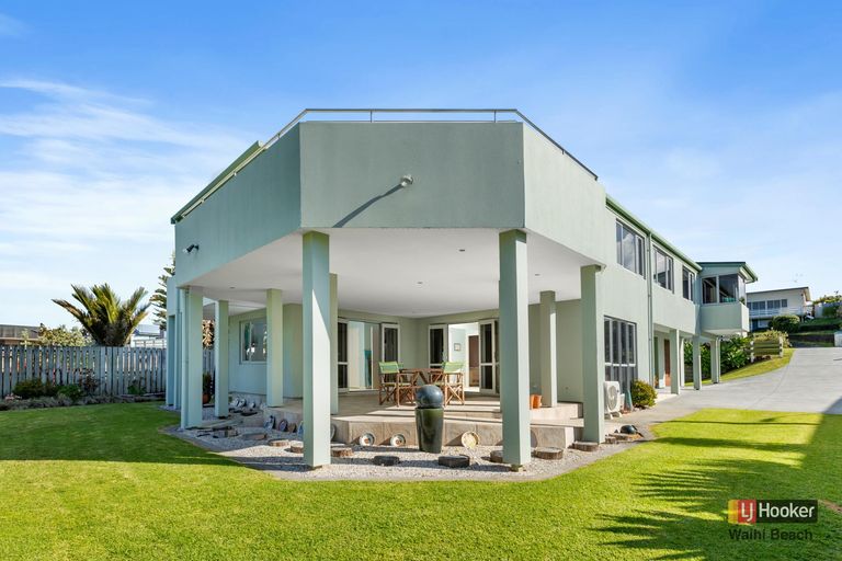 Photo of property in 221 Seaforth Road, Waihi Beach, 3611