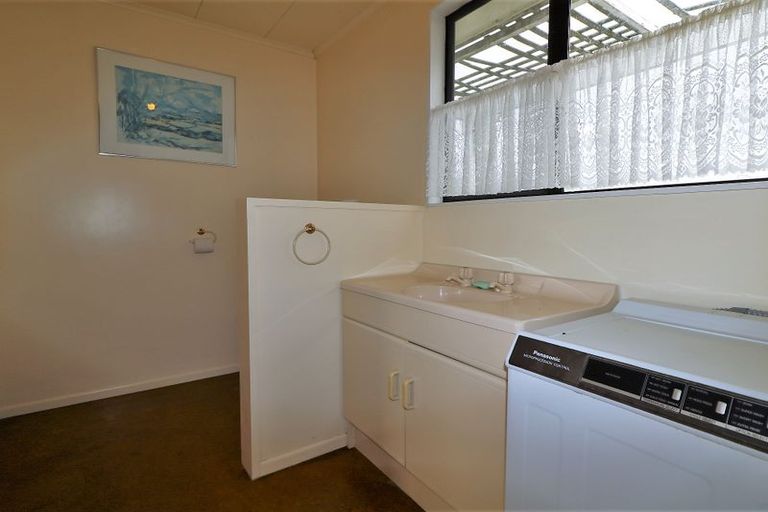 Photo of property in 27 Hilton Road, Carterton, 5713