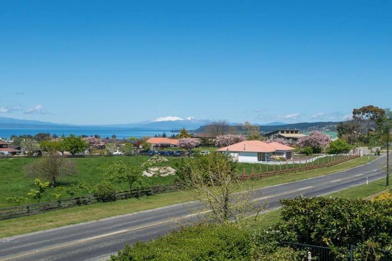 Photo of property in 20 Chateau Crescent, Rangatira Park, Taupo, 3330