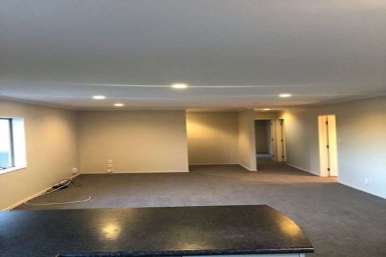 Photo of property in 16 Exotic Place, Massey, Auckland, 0614