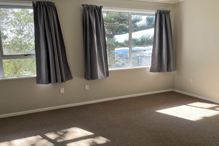 Photo of property in 10 Laurent Place, Kingston, Wellington, 6021