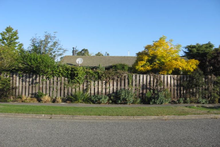 Photo of property in 15 Torlesse Crescent, Darfield, 7510