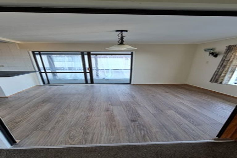 Photo of property in 61 Viewmont Drive, Harbour View, Lower Hutt, 5010