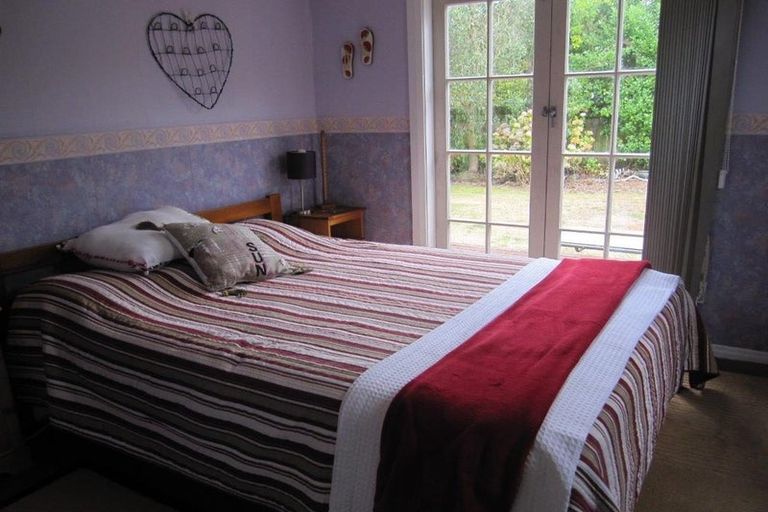 Photo of property in 30 Manuka Street, Otaki Beach, Otaki, 5512