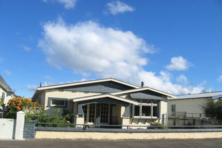 Photo of property in 4 Coronation Street, Ahuriri, Napier, 4110