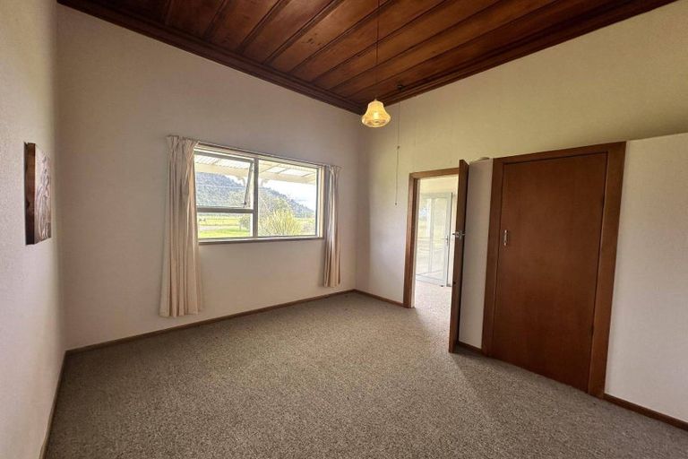 Photo of property in 436 Wanganui Flat Road, Harihari, 7884