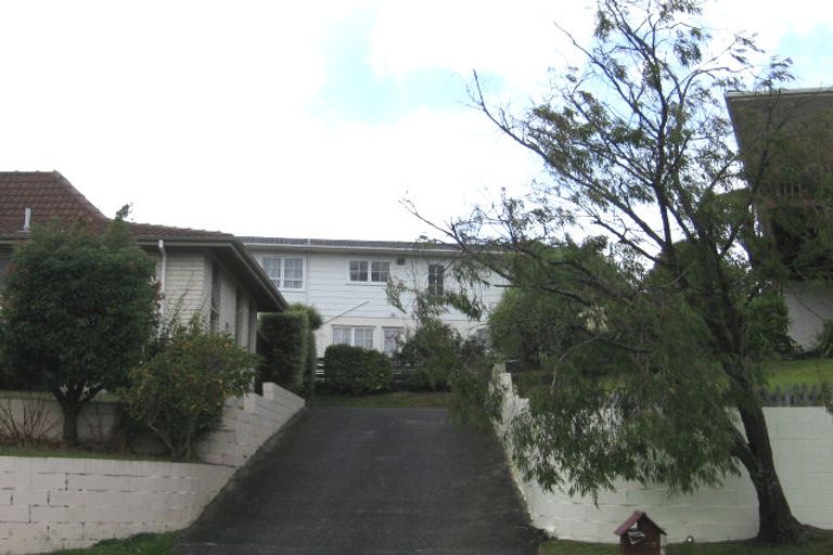 Photo of property in 98 Ravenwood Drive, Forrest Hill, Auckland, 0620