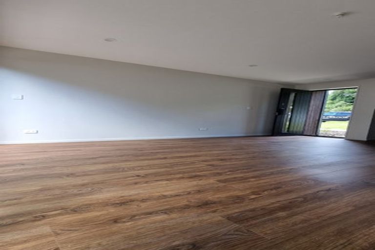 Photo of property in 2/28 Raukawa Street, Stokes Valley, Lower Hutt, 5019