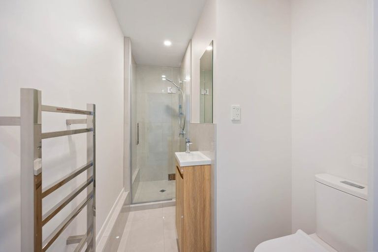 Photo of property in 34 Bucklands Beach Road, Bucklands Beach, Auckland, 2012