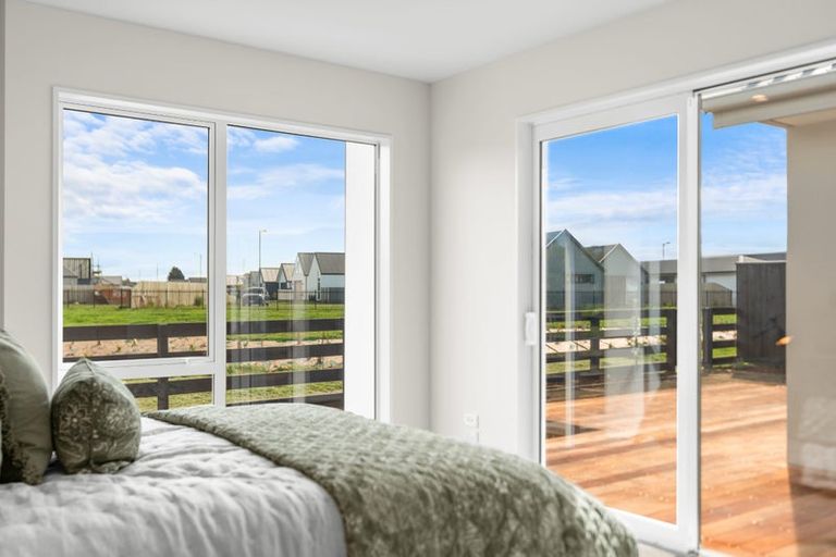 Photo of property in 3 Waianiwa Place, Burwood, 8083