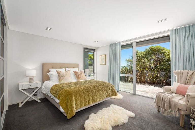 Photo of property in 32 Roys Road, Plimmerton, Porirua, 5026