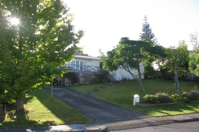 Photo of property in 31 Tilden Avenue, Hillcrest, Auckland, 0627