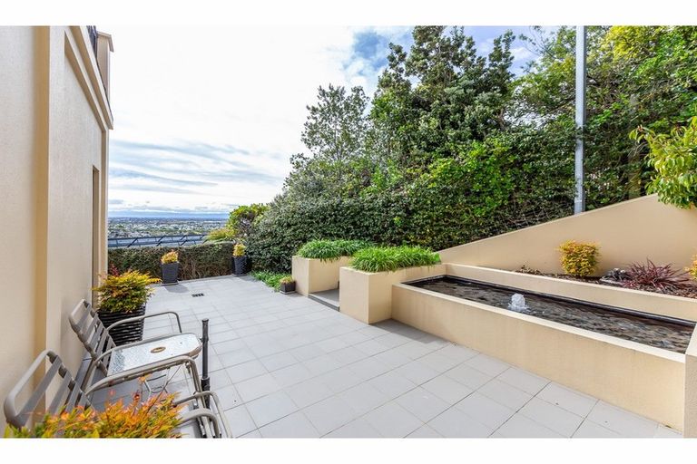 Photo of property in 11b Lookaway Place, Huntsbury, Christchurch, 8022