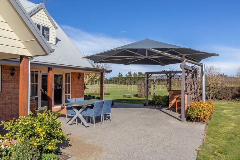 Photo of property in 973 Hoskyns Road, West Melton, Christchurch, 7671