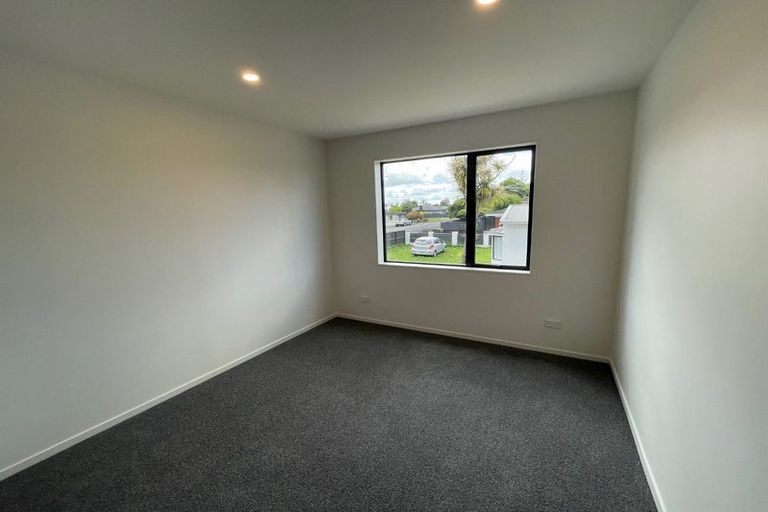 Photo of property in 8b Roys Road, Weymouth, Auckland, 2103