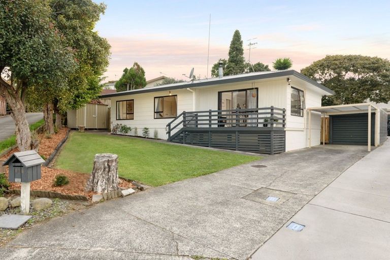 Photo of property in 14b Pokapu Place, Bethlehem, Tauranga, 3110