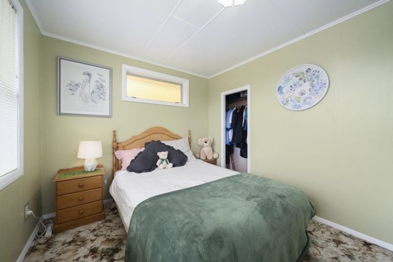 Photo of property in 4 Mawhare Street, Titahi Bay, Porirua, 5022