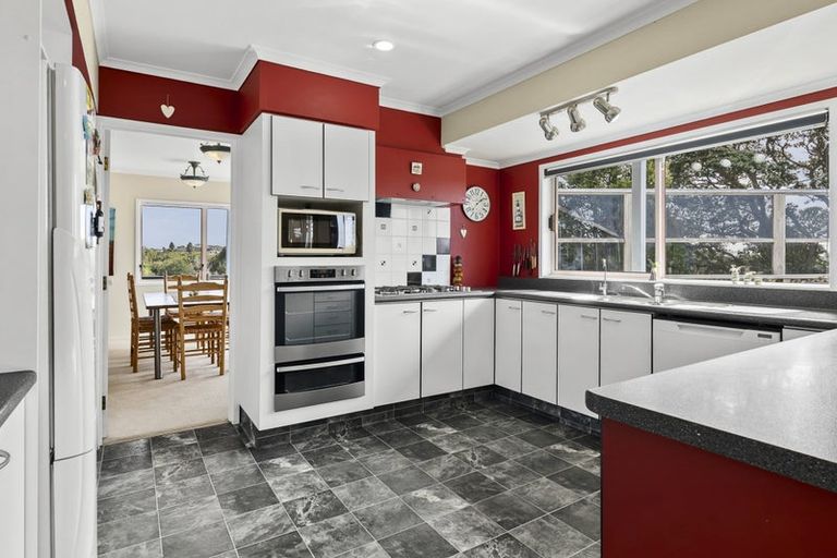 Photo of property in 11b Redwood Crescent, Hurdon, New Plymouth, 4310