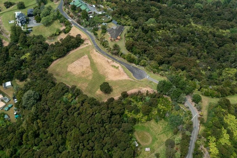 Photo of property in 216 Three Oaks Drive, Dairy Flat, 0794