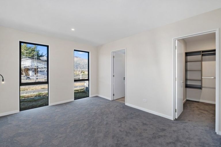 Photo of property in 27 Dingle Street, Lake Hawea, Wanaka, 9382