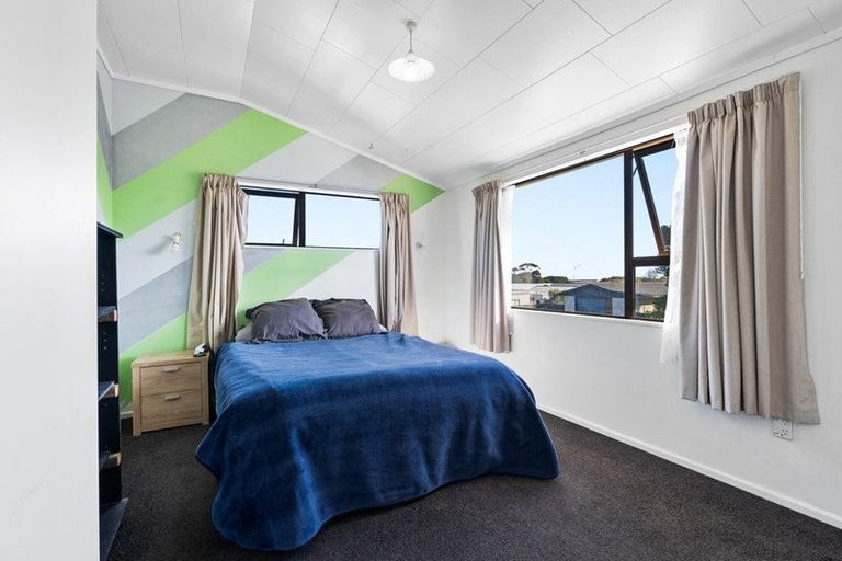 Photo of property in 10 Dillon Drive, Bell Block, New Plymouth, 4312