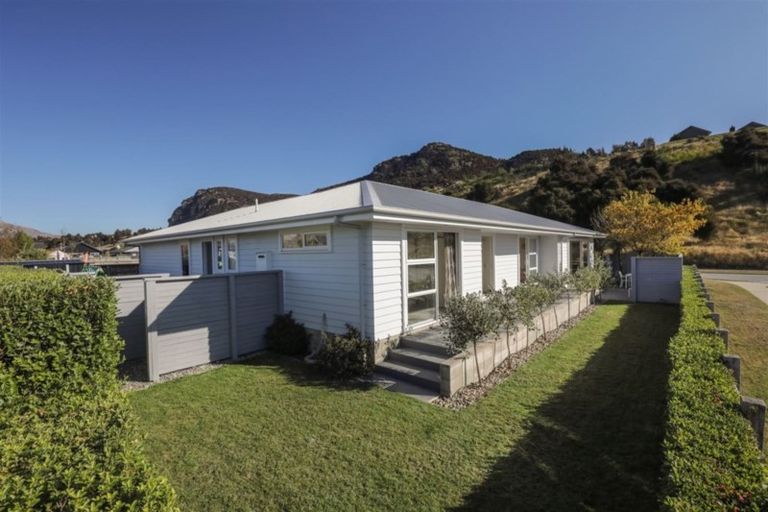Photo of property in 40 Quinnat Street, Albert Town, Wanaka, 9305