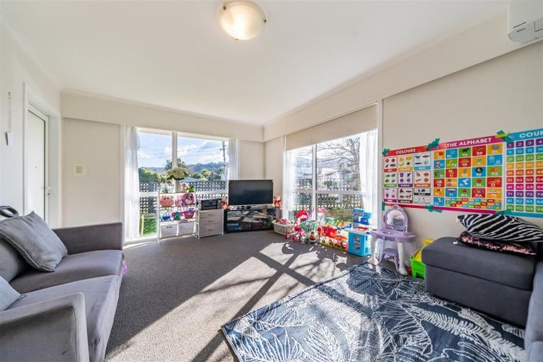 Photo of property in 120 Kings Crescent, Hutt Central, Lower Hutt, 5010