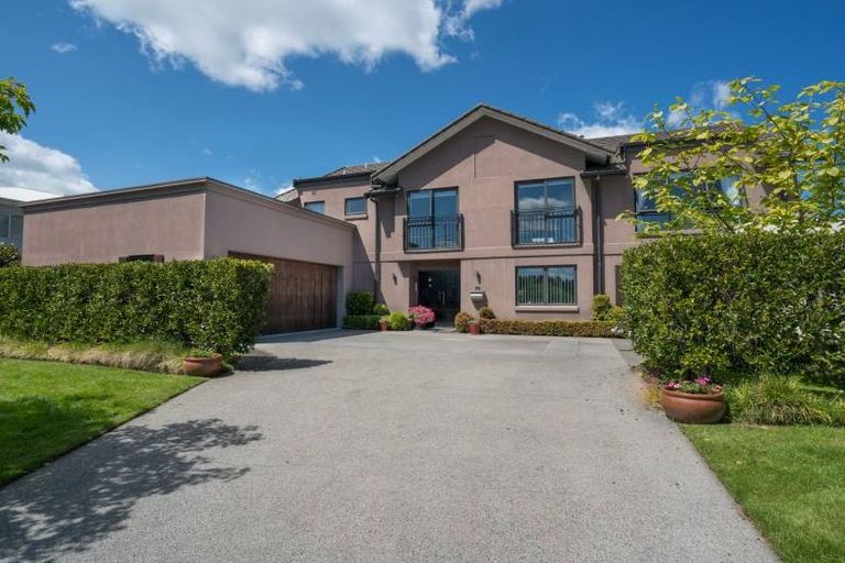Photo of property in 20 Chateau Crescent, Rangatira Park, Taupo, 3330