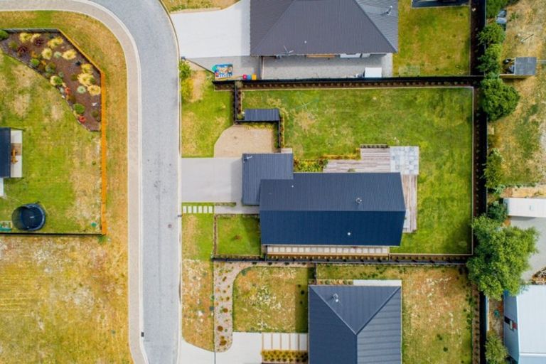 Photo of property in 15 Edna Lane, Lake Hawea, Wanaka, 9382