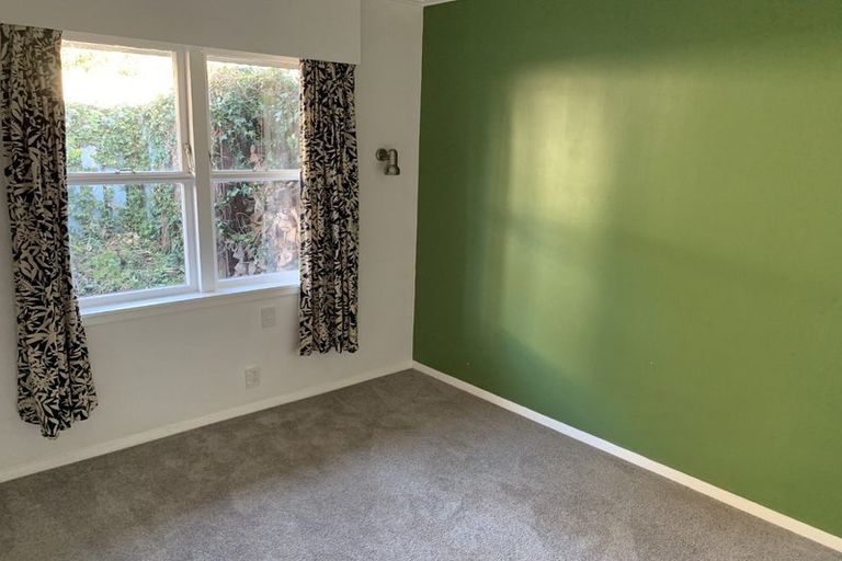 Photo of property in 6 Karaka Grove, Raumati Beach, Paraparaumu, 5032