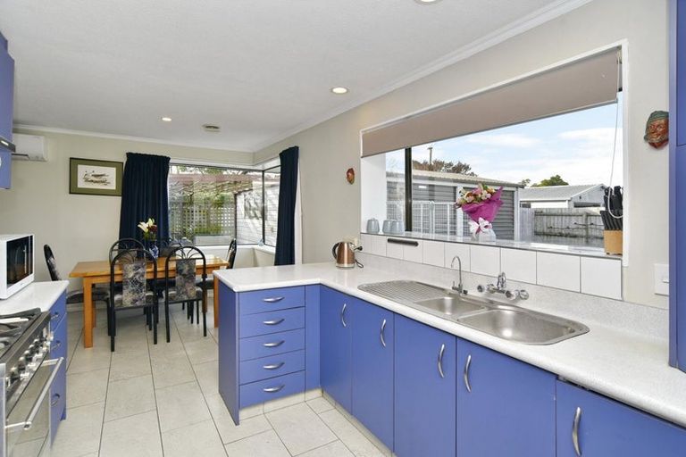 Photo of property in 23 Mackworth Street, Woolston, Christchurch, 8062