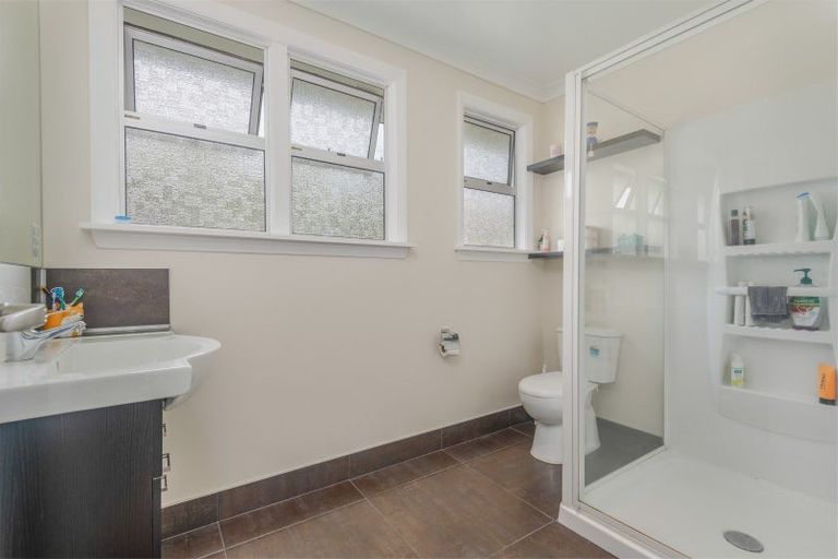 Photo of property in 4 Atkinson Street, Woodville, 4920