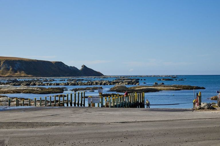 Photo of property in 142 South Bay Parade, South Bay, Kaikoura, 7300