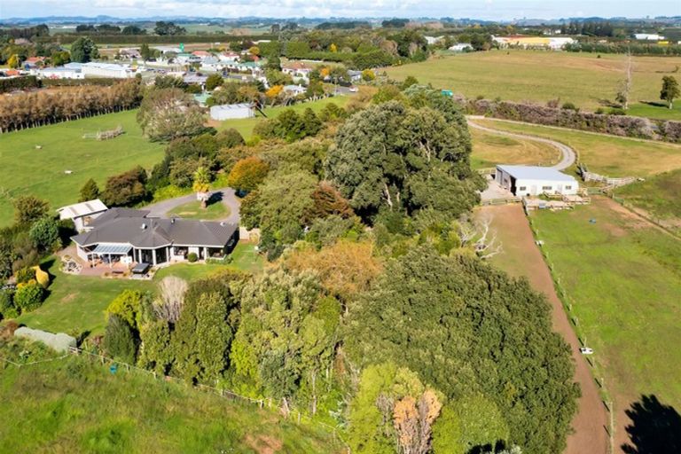 Photo of property in 1343 Devon Road, Brixton, Waitara, 4382