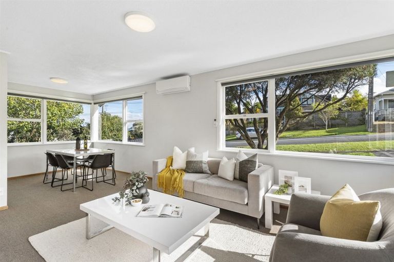 Photo of property in 2/49 Wolsley Avenue, Milford, Auckland, 0620