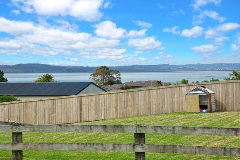 Photo of property in 7 Omana Avenue, Shelly Beach, Helensville, 0874