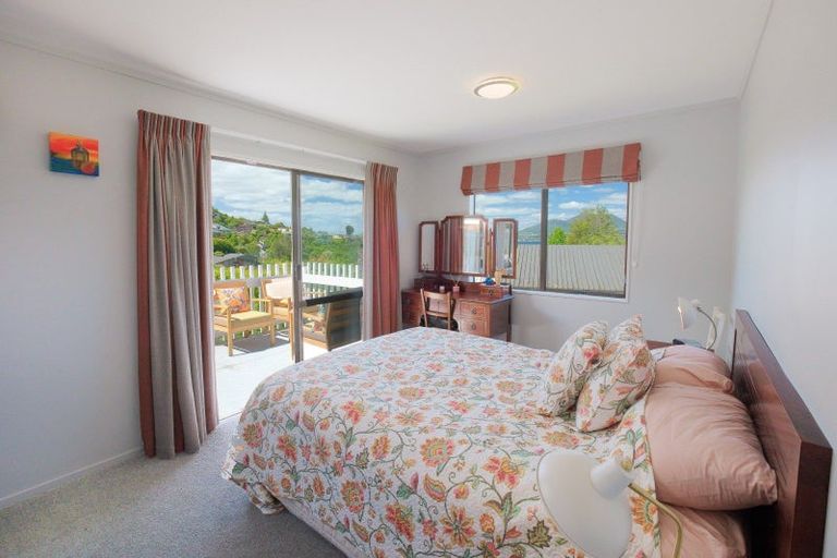 Photo of property in 117 Wakeman Road, Acacia Bay, Taupo, 3330