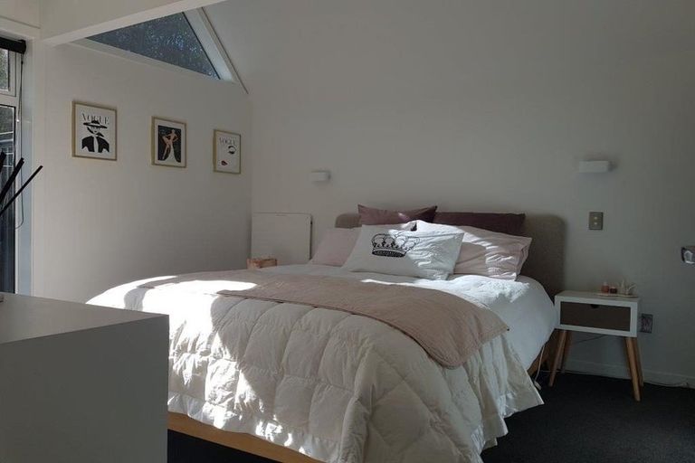 Photo of property in 98a Memorial Avenue, Ilam, Christchurch, 8053