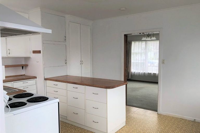 Photo of property in 1 Trafalgar Street, Levin, 5510