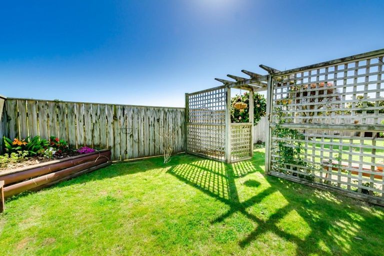 Photo of property in 23 Dennis Taylor Court, Paraparaumu, 5032
