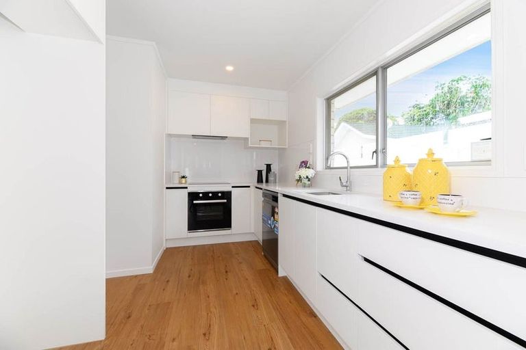 Photo of property in 57 Woolfield Road, Papatoetoe, Auckland, 2025