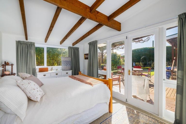 Photo of property in 12 Marine Drive, Diamond Harbour, 8972