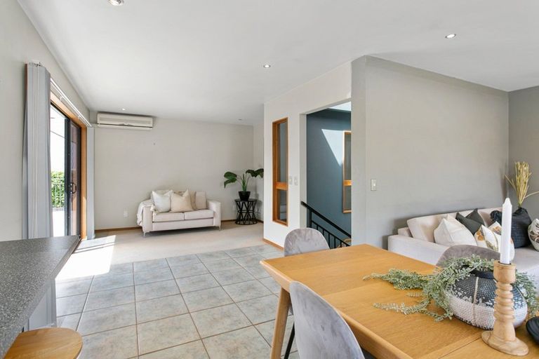 Photo of property in 99d Taylor Street, Cambridge, 3434