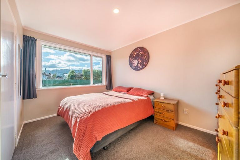 Photo of property in 132a Martin Street, Wallaceville, Upper Hutt, 5018
