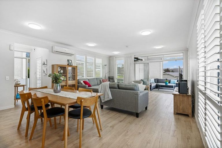 Photo of property in 1 Ocean View Terrace, Orewa, 0931
