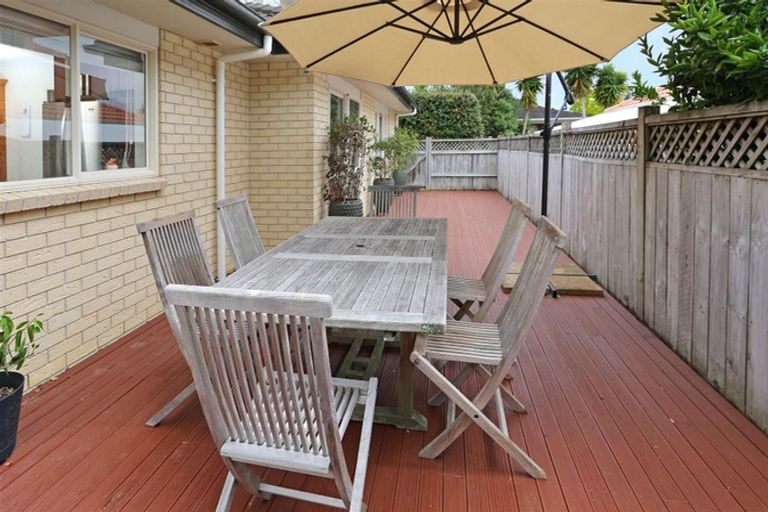 Photo of property in 27c Swanson Road, Henderson, Auckland, 0610