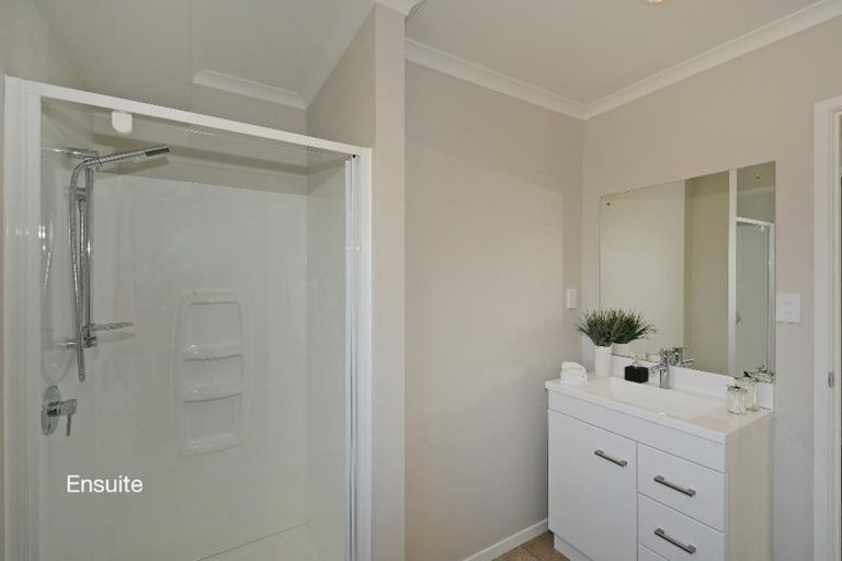 Photo of property in 89 Riverstone Drive, Riverstone Terraces, Upper Hutt, 5018