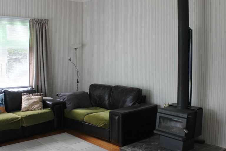 Photo of property in 30 Augustus Street, Carterton, 5713