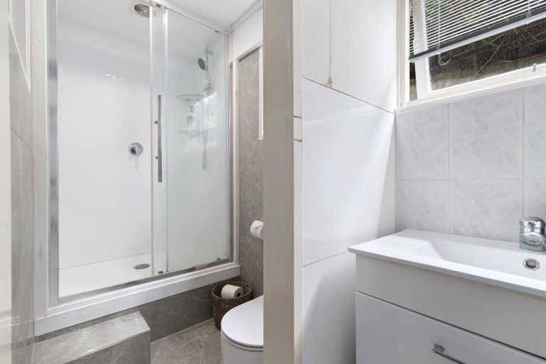 Photo of property in 8 Hamlet Place, Pukekohe, 2120